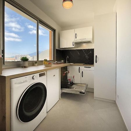 Homey Superchill - Appartement Moderne Et Tout Equipe - Netflix Et Wifi Inclus - Situe En Hyper-Centre - Proche Geneve 安纳马斯 外观 照片